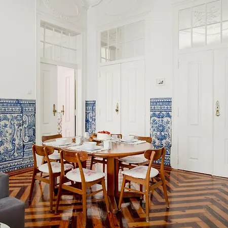 Tresor De Fern @ Baixa Chiado * Лиссабон